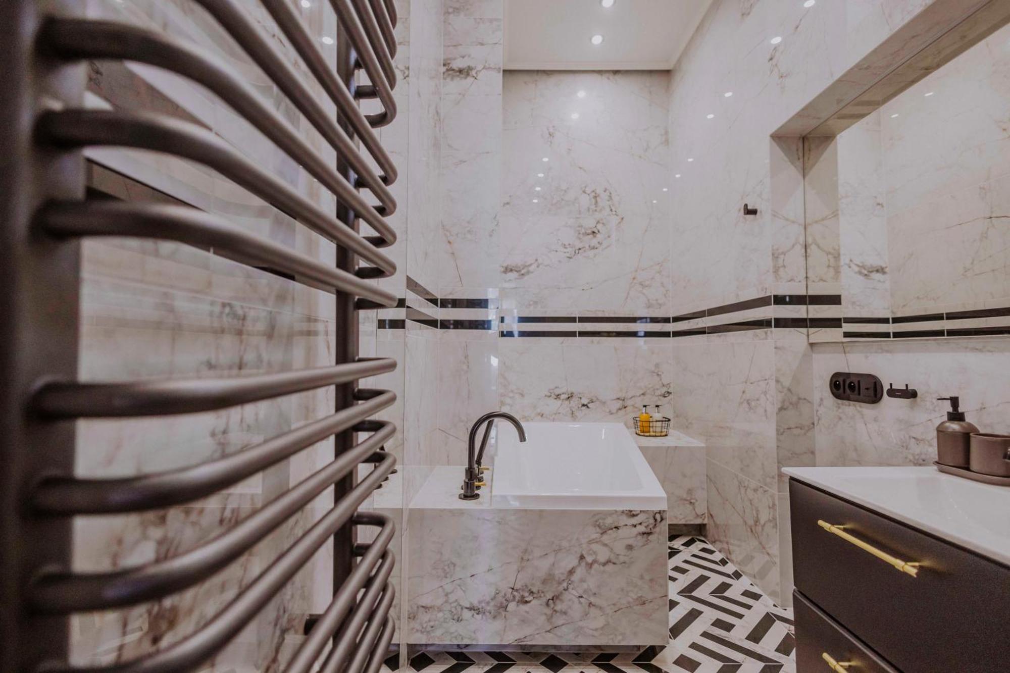 Crown Pearl - Wonderful Apartment, 110Scm, 4 Rooms 克拉科夫 外观 照片