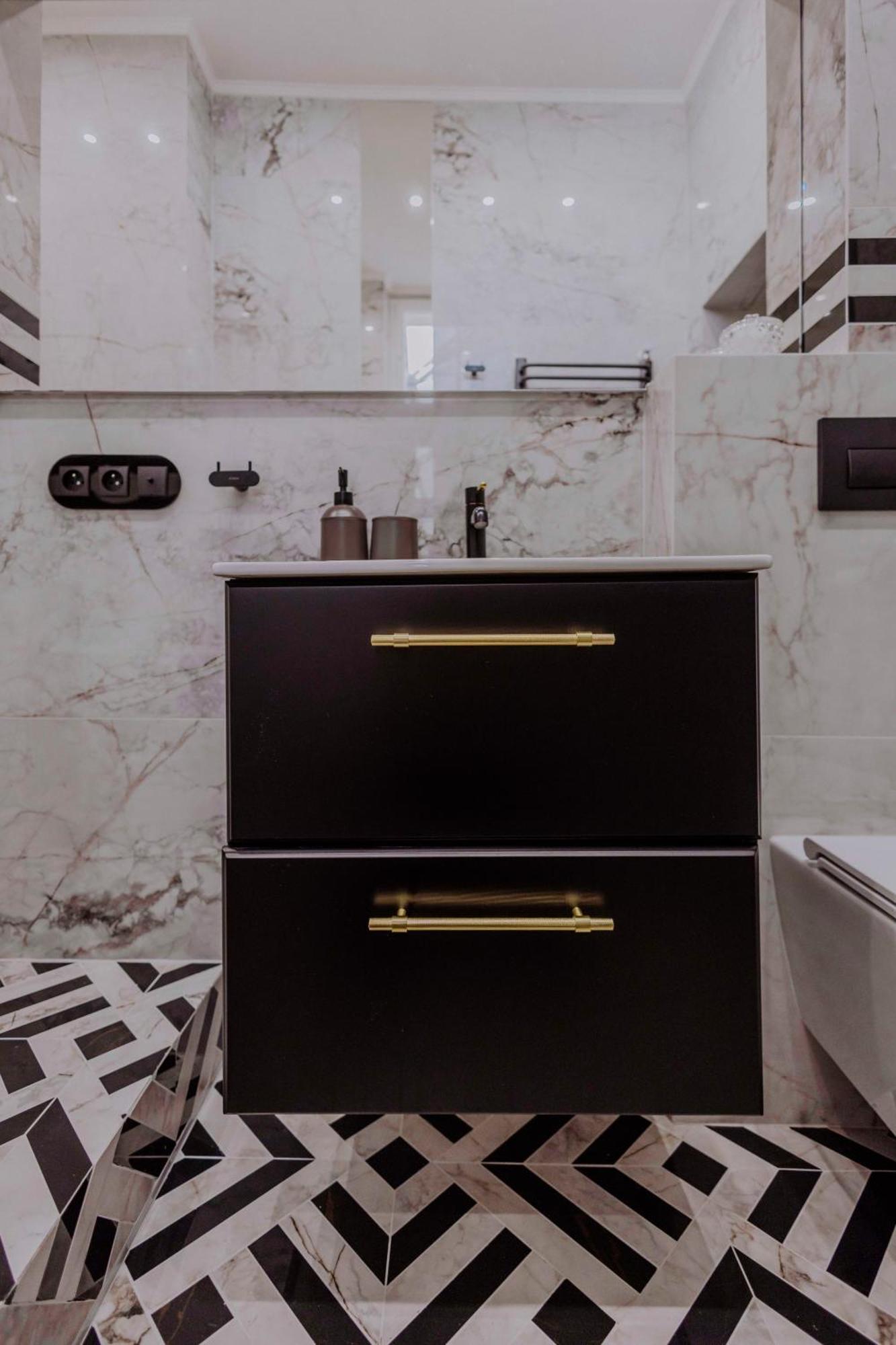 Crown Pearl - Wonderful Apartment, 110Scm, 4 Rooms 克拉科夫 外观 照片